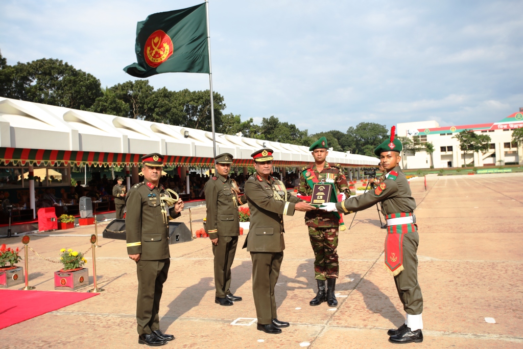 Oath and Pipping Ceremony of 81 DSSC (AMC) 